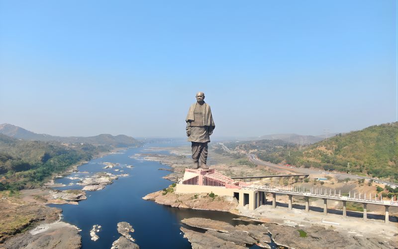 From Old City to Royal Court